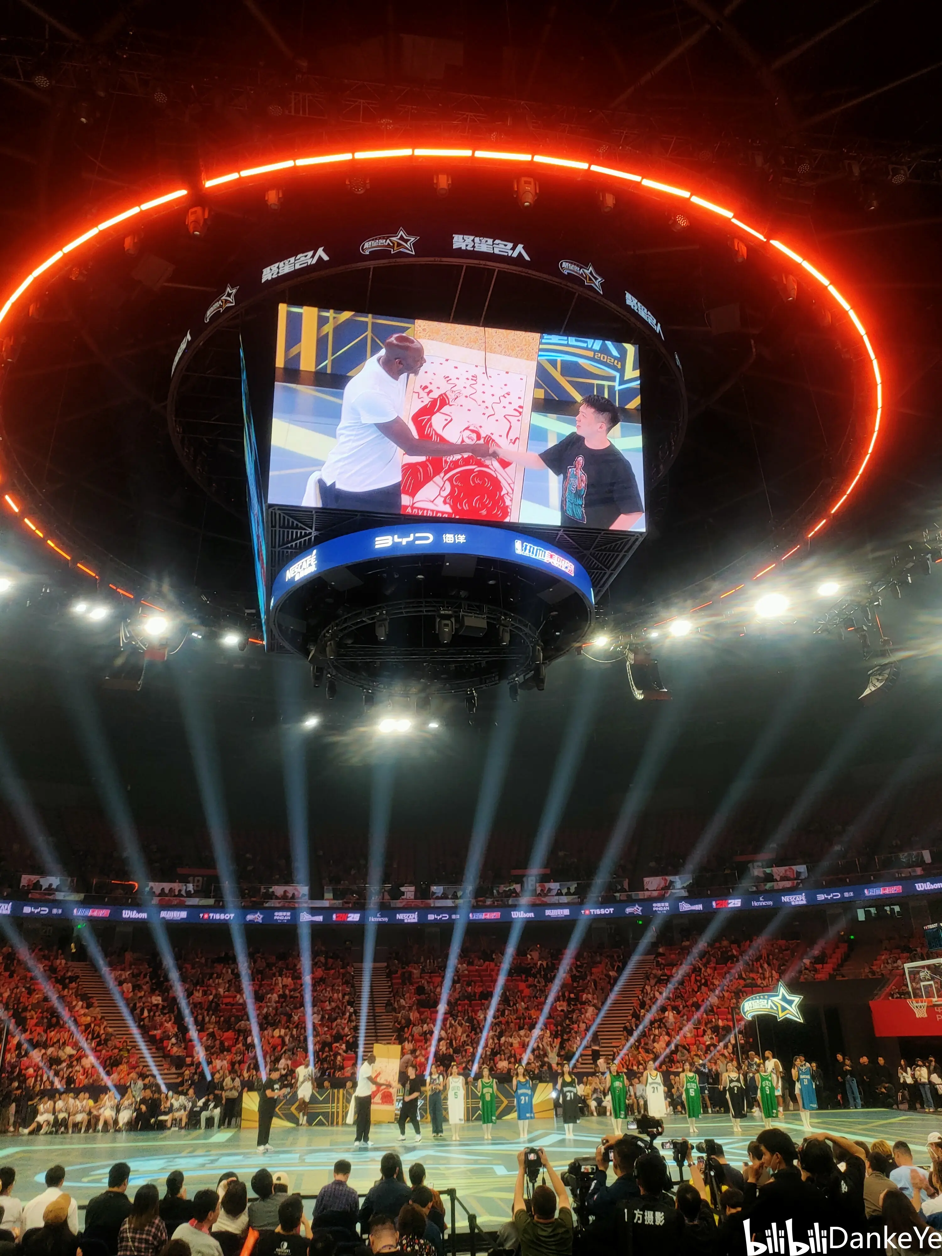 关于球星爆发！竞猜热点赛场再现神级操作的信息