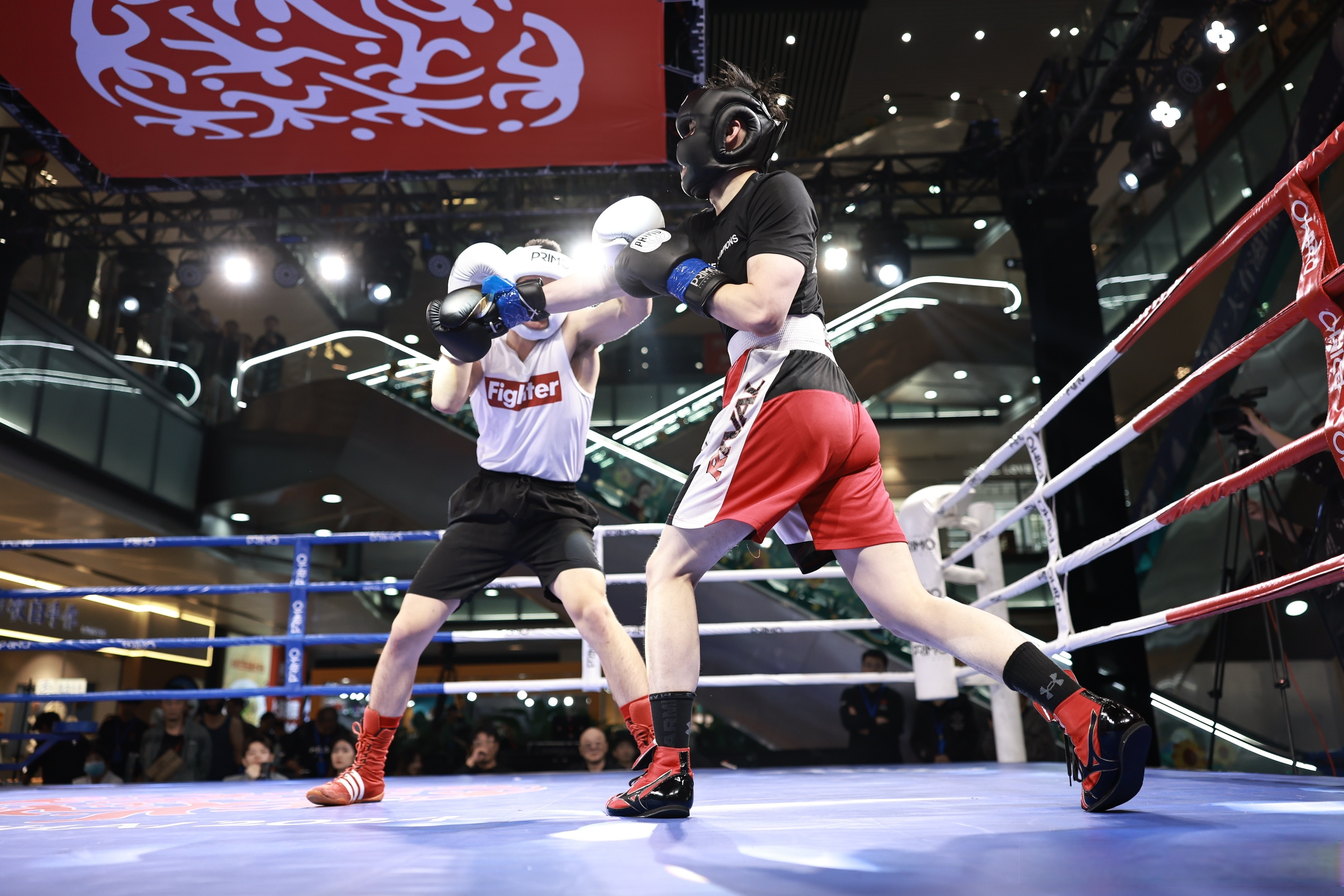 技术流与激情碰撞，拳击决赛再创新高