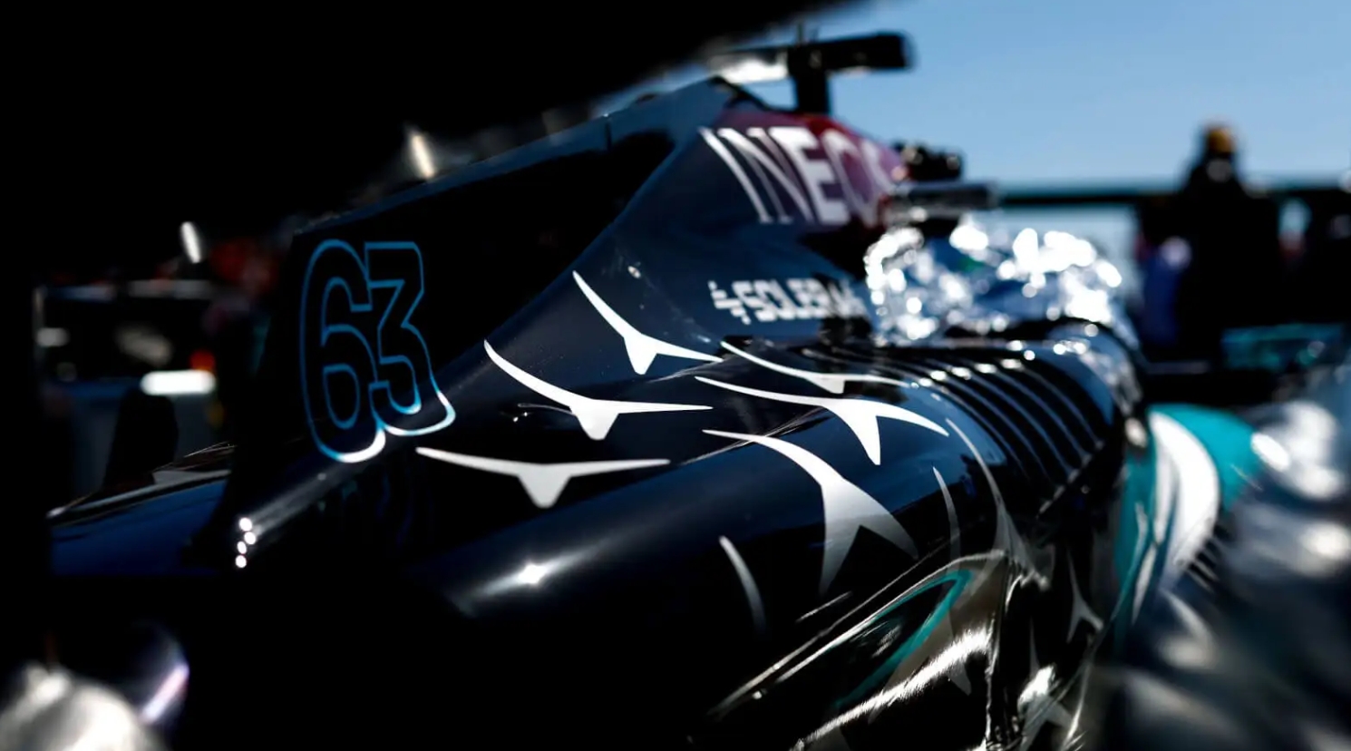 哈斯车队力克阿斯顿马丁，拉塞尔惊艳四座的简单介绍