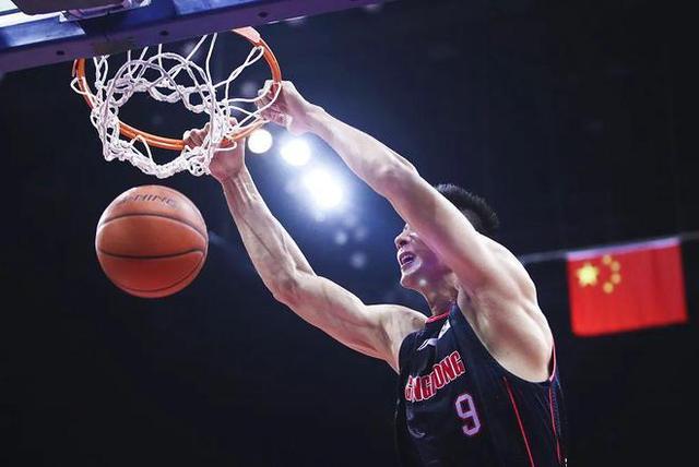 山东队力克辽宁队，易建联高光表现