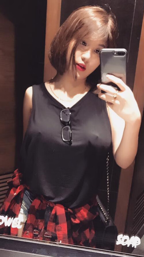 逆袭的号角，索伯绝地反击红牛二队，佩雷兹一骑绝尘惊艳围场