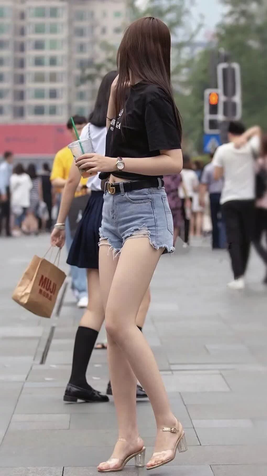 风暴眼，2026世界杯E组冷夜，泰国闪电战碾压加纳，托纳利成战术轴心